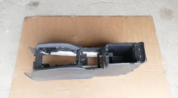 Nissan X-Trail T32 Center console