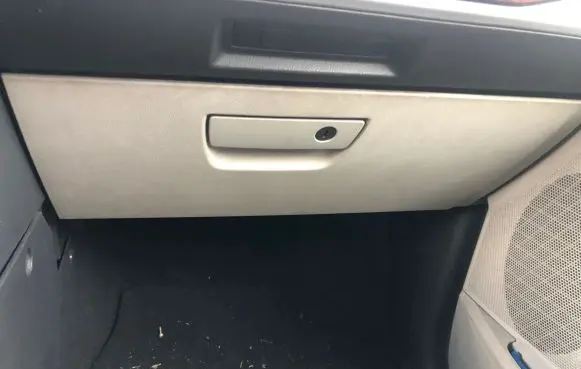 Chrysler Grand Voyager V Glove box
