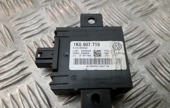 Volkswagen Golf V Alarm control unit/module 1K0907719