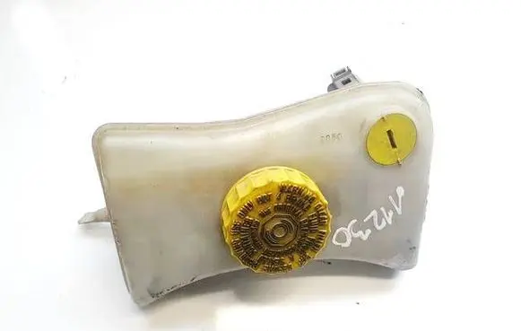 Skoda Superb B5 (3U) Brake fluid reservoir 8E0611301E