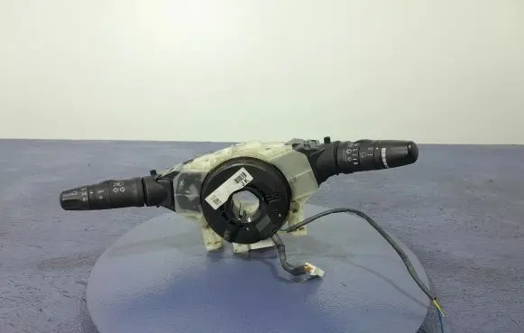 Nissan Almera N16 Other switches/knobs/shifts 25560BN866