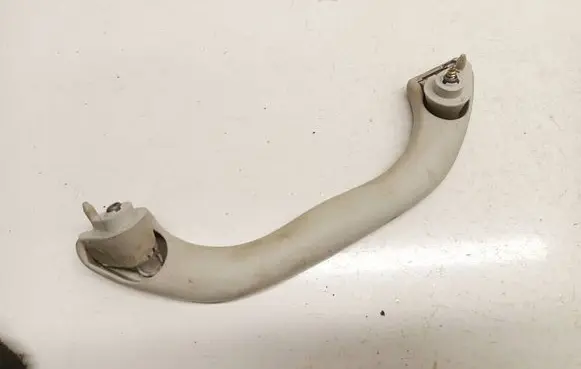Volkswagen PASSAT B5 Front interior roof grab handle 3b0857607