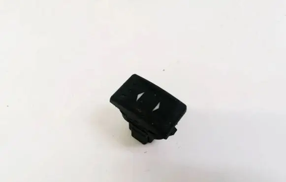 Ford Mondeo Mk III Electric window control switch 1s7t14529ab k808x