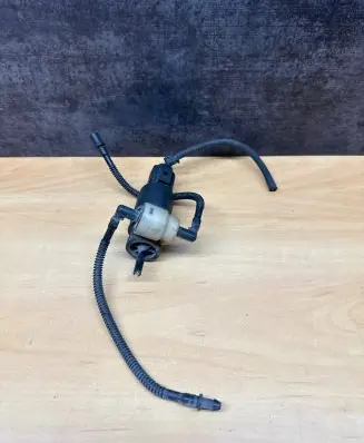 Audi A4 S4 B5 8D Windscreen/windshield washer pump PA6GBGF30