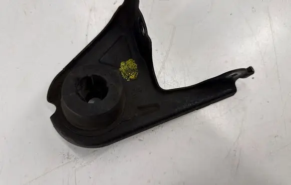 Ford Mustang VI Muffler mount bracket/holder FR335G298