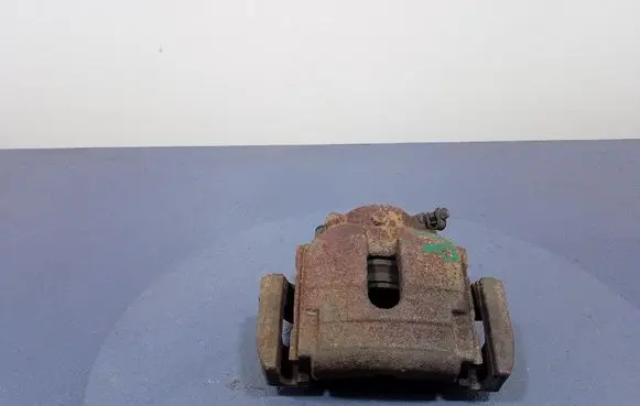 BMW X3 E83 Front brake caliper 