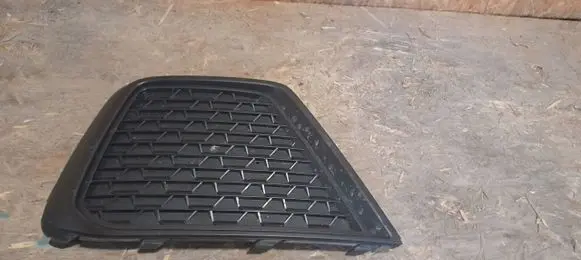 Audi A1 Front bumper lower grill 82A807682F