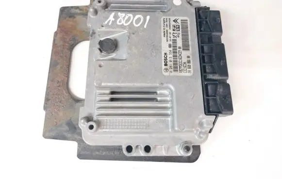 Peugeot 3008 I Engine control unit/module 281013334 9666986680