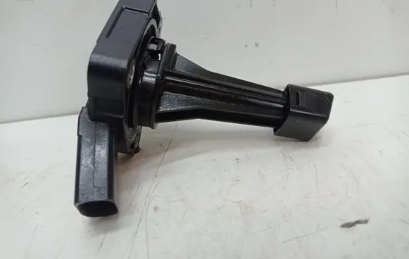 Audi A4 S4 B8 8K Oil level sensor 03C907660H