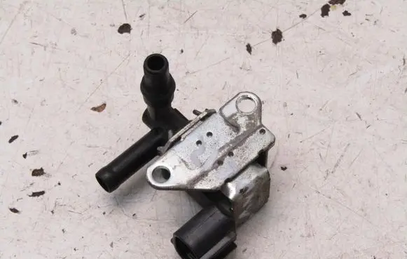 Mitsubishi Outlander Turbo solenoid valve K5T46693