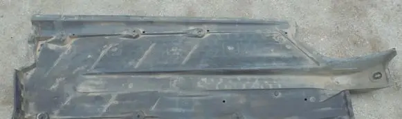 Volkswagen Polo V 6R Engine splash shield/under tray 6Q0825201