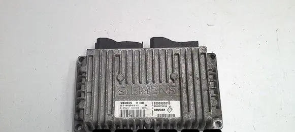 Renault Megane II Engine control unit/module 8200320218