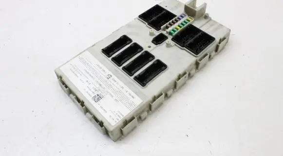 BMW 2 F45 Central body control module 9388183