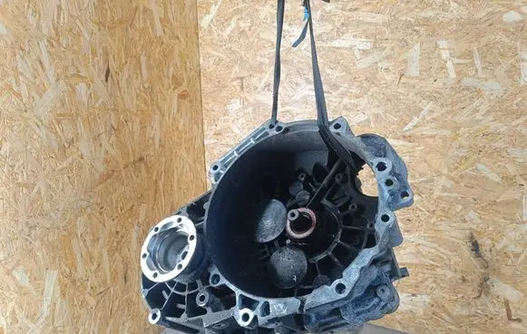 Volkswagen PASSAT B7 Manual 6 speed gearbox MHA