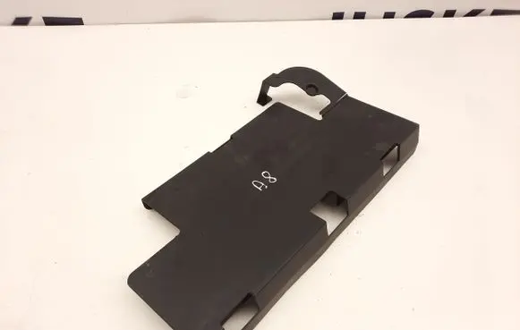 Audi A8 S8 D4 4H Battery box tray cover/lid 8K0915429G