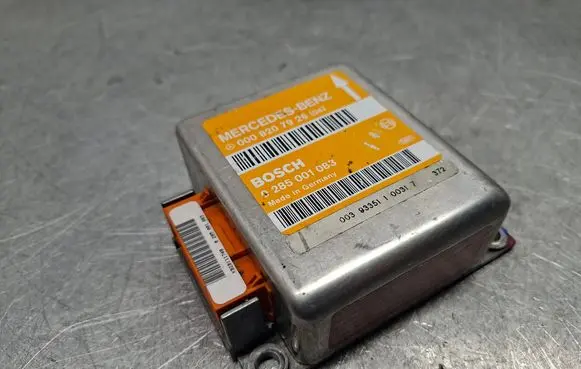Mercedes-Benz C W202 Airbag control unit/module 0008207926 0285001083
