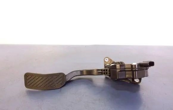 Mazda 2 Accelerator throttle pedal K4238-7410