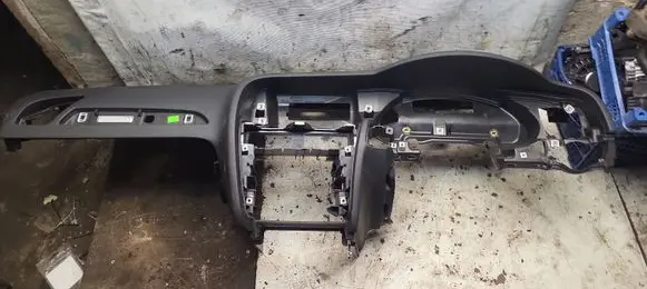 Audi A4 S4 B8 8K Dashboard