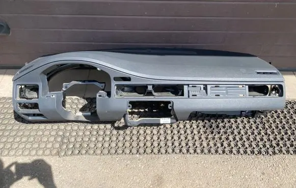 Volvo V70 Dashboard 30643816 1264