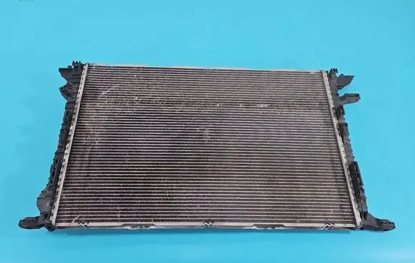 Coolant radiator