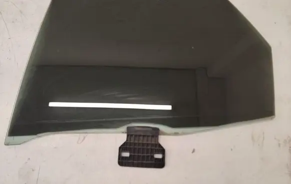 Audi A4 S4 B7 8E 8H Rear door window glass 43R00081