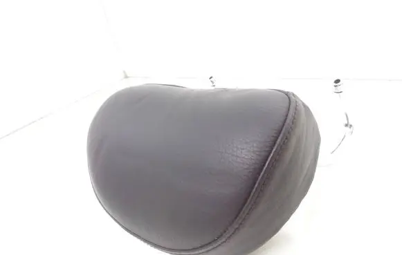 Mercedes-Benz CLS C219 Rear seat headrest 