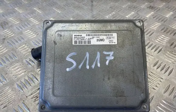 Ford Focus Engine control unit/module 7M5112A650AFD S118934202D