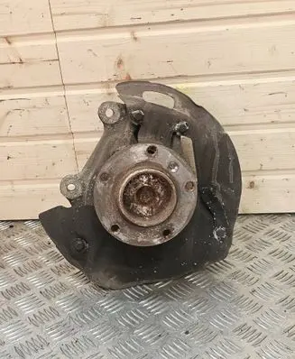 BMW 5 E39 Front wheel hub spindle knuckle 