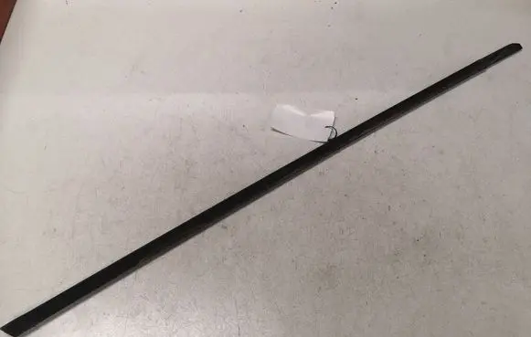 BMW X5 E53 Front door glass trim molding