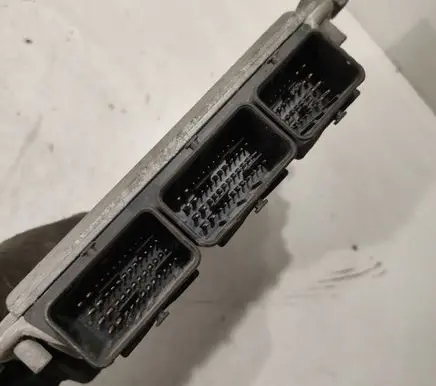 Renault Espace - Grand espace IV Engine control unit/module ECU 0281011103 8200211726