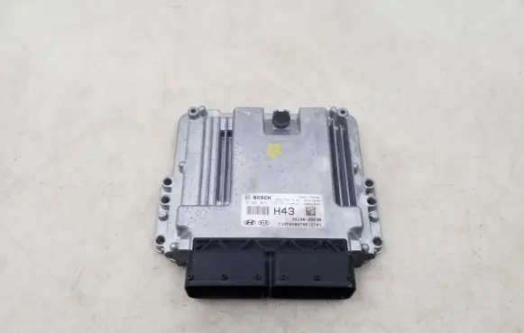 Hyundai i40 Engine control unit/module 391402A530