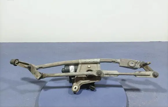 Volvo V70 Front wiper linkage and motor 8648343