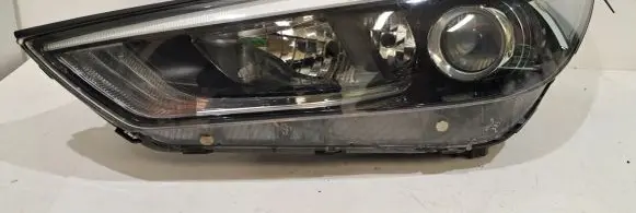 Hyundai Tucson LM Headlight/headlamp 92101D7100