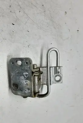 Skoda Superb B5 (3U) Rear door lower hinge