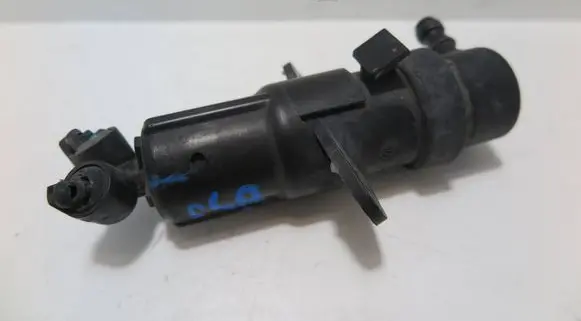 BMW 7 E65 E66 Headlight washer spray nozzle 7001943
