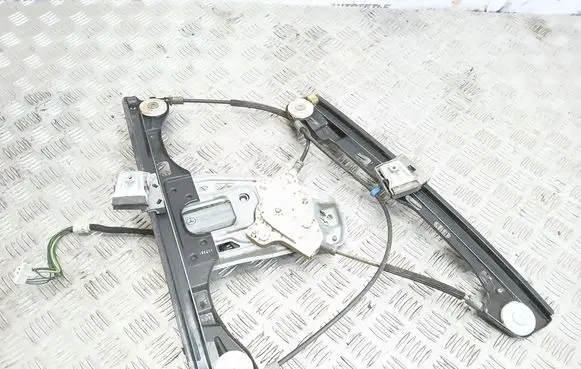 Mercedes-Benz C W203 Front door window regulator with motor A2118201742 990595101 7746002812