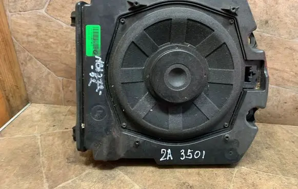 BMW 6 F06 Gran coupe Subwoofer speaker 561220