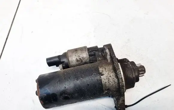 Seat Altea Starter motor 1005831311