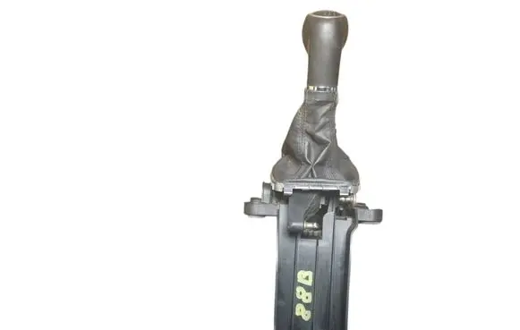 Opel Zafira B Gear shifter/selector 8126100101