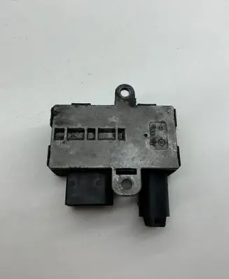 Mercedes-Benz A W168 Glow plug pre-heat relay A6401530479 899087000