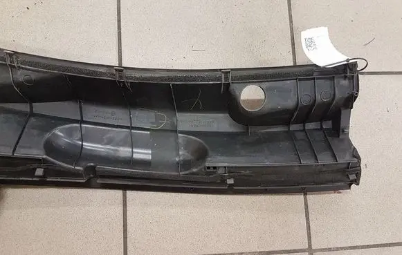 Toyota Prius (XW20) Wiper trim 5570947070 5578247070