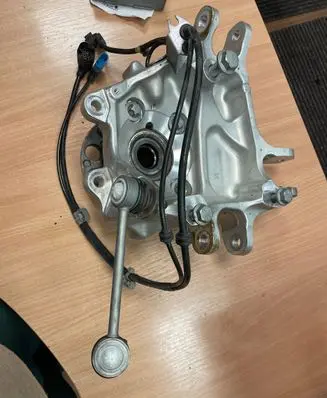 Mercedes-Benz AMG GT R190 C190 Rear wheel hub A1902200 1902200
