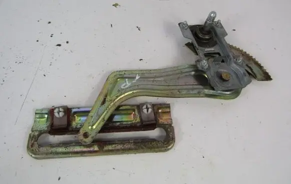 KIA Rio Rear door manual window regulator 