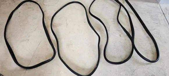 Hyundai Ioniq 5 Front door rubber seal 