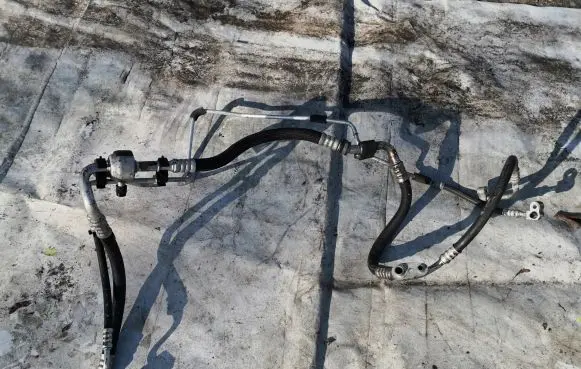 Opel Astra H Air conditioning (A/C) pipe/hose