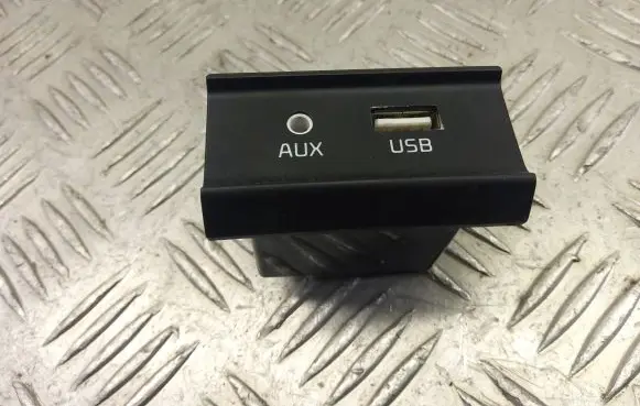 KIA Stonic USB socket connector 96120H8100