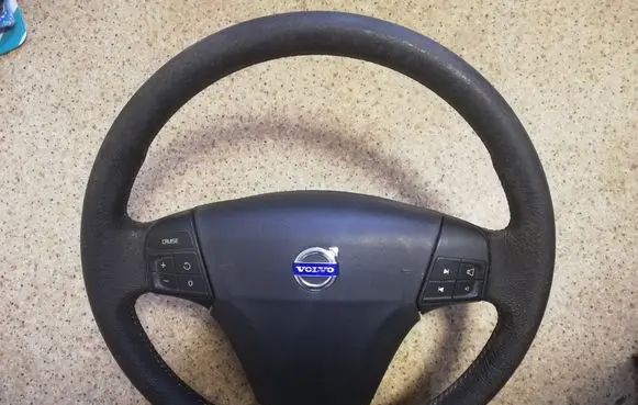 Volvo V50 Steering wheel