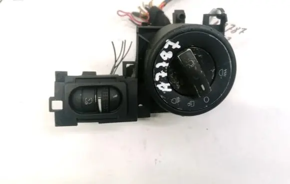Volkswagen Touareg I Light switch 7L6858903T P0095827