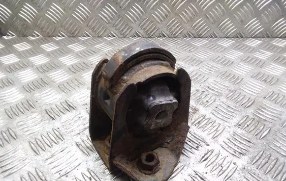 Toyota Corolla Verso AR10 Engine mount bracket AV84706