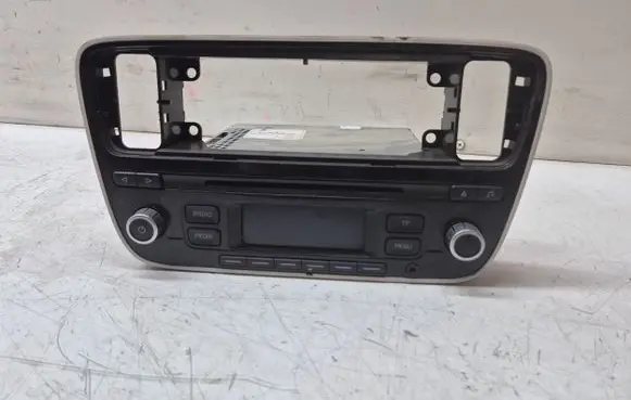 Volkswagen Up Radio/CD/DVD/GPS head unit 1S0035156K
